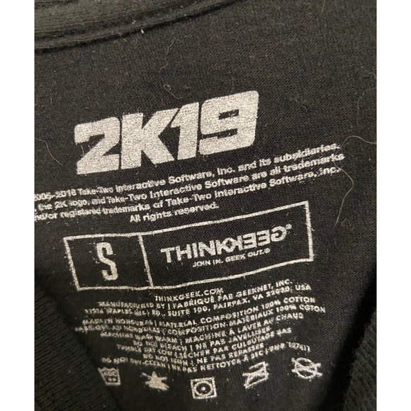 Lebron James crown T-Shirt - Picture 3 of 4